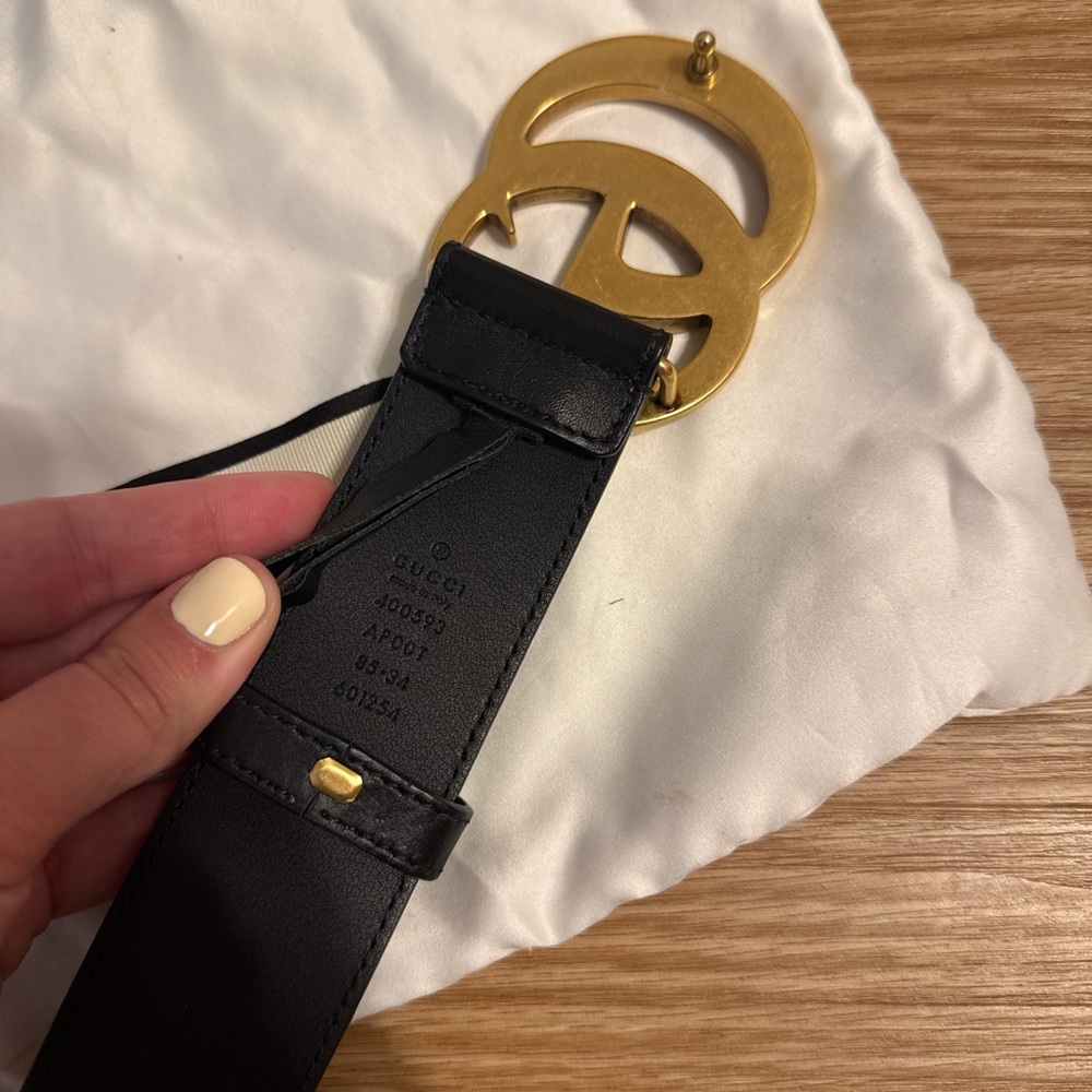 Gucci Black Belt with Gold Interlocking Buckle - Picture 4 of 5